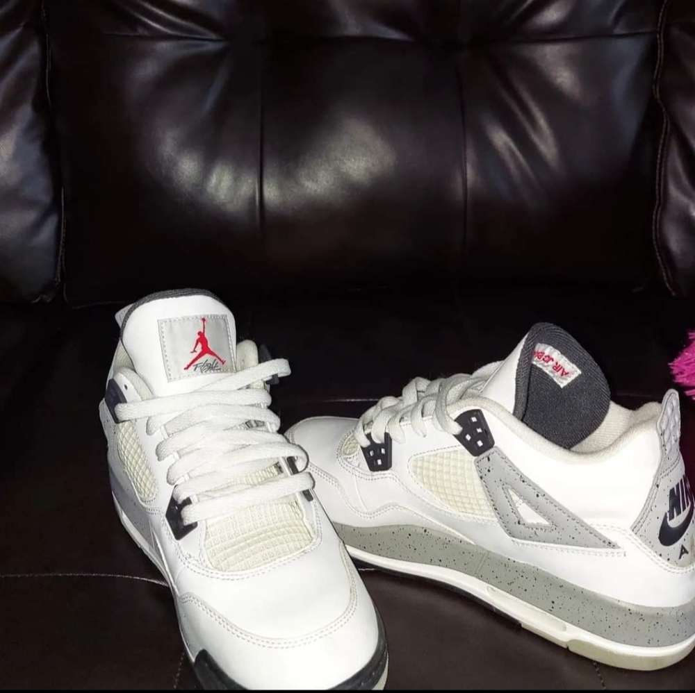 VINTAGE JORDAN'S SNEAKERS